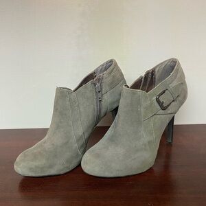 Women's Suede Ankle Boots - Gray